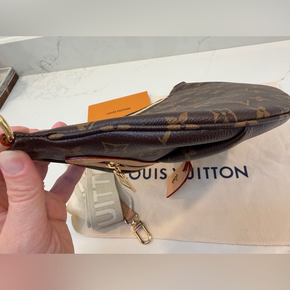 New Louis Vuitton Highrise Bumbag - Picture 9 of 13